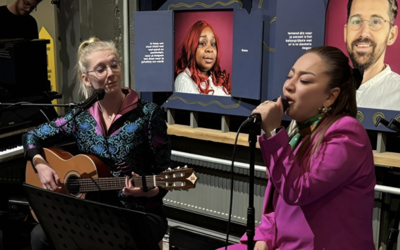 Concert door Amarins Woltring en Arezoo 